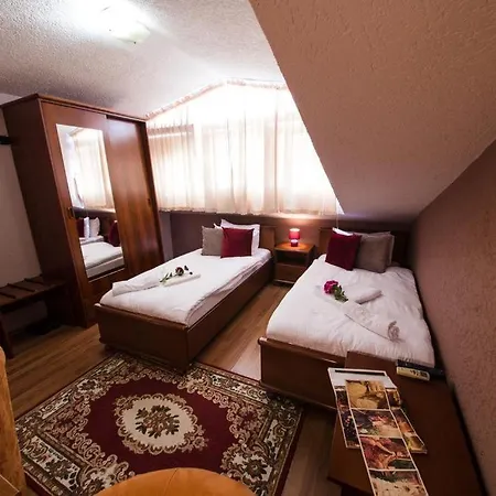 Ideall 公寓 波德戈里察